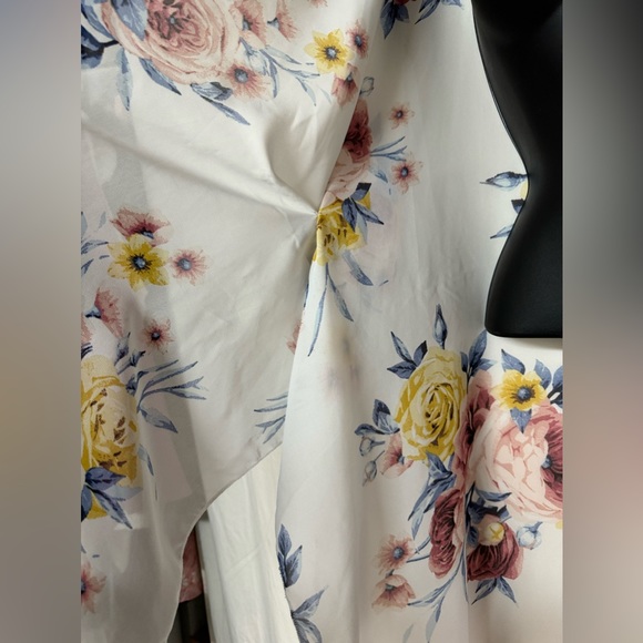 Emory Park cardigan. Size large. Floral pattern. - Picture 6 of 9